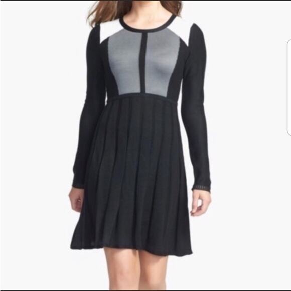 Vince Camuto Fit and Flare Colorblock Sweater Dress, EUC, Size Medium - Picture 1 of 12